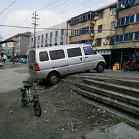 ����ͷ���ϡ������Ҳ�ܵ�ԽҰ�����ĺ��