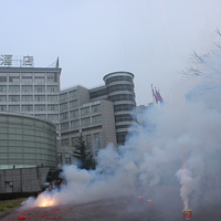 ŷ��������ʱ��¥���ڲ��ź͸��ô�Ƶ꿪��