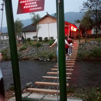 �����һ�̶���н�������ɽ�Ļ�������ˮ����