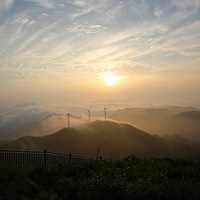 ����ɽ����̫�׷���ճ�