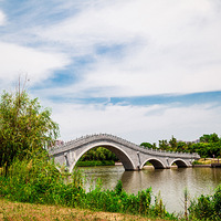 һ��С�ǹ�԰����