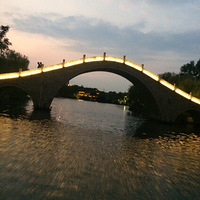 ������Ķɿڣ�Ϊ��Ⱥ�������һ���ߣ�