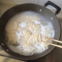 �������ӵ��Գţ������ϸ�������