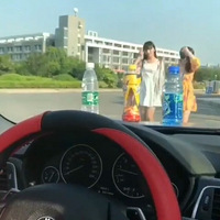 ������˸���ת�������Ƶ����֪����ɶ��˼