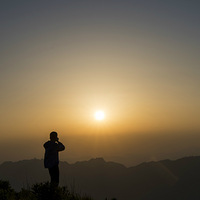 ������ߣ�ǿ�