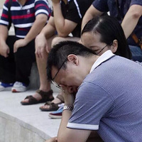 2��Ůͯ�㸸ĸ������10¥׹�� ����Ա������