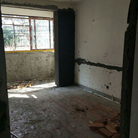 ����С������һ���Ϸ�����ins�硣