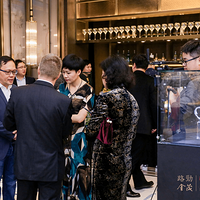 ���� ��ʱ���������κ̽�ï��ʵ��ʾ����ʢ�󿪷�