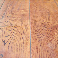 ��װ���˵ذ壿��ɫ������Ļ����а���