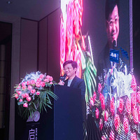 40 UNDER 40�й������ˣ���ƽܳ�����������Բ����Ļ