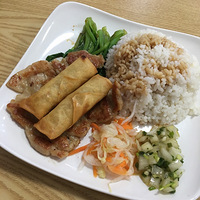 ��ʮ�µ�һ�����͡�����·�ϱ��һ���Խ����ʳ