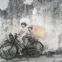 �����ĳǵıڻ�