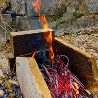 ���翾�����������Ƕ����ݻ𣬱�ץ��