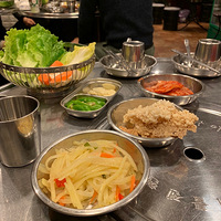 �ڼ��˳Ե��˺������������ְ�ɫ������