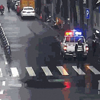 ��������һ·�ڣ�һ��ƿ�����������ܻ�����ִ�ڽ�����