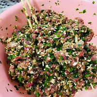 ���°����