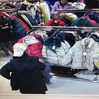 ����ĳ�̳��·��������� Ů������������������͵���£�