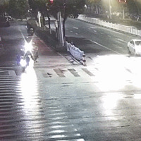 ɲ������������է��������ͨ�¹ʸ�ƽ���������쾯�ӣ�