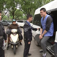 ����һ��Ѻ��Ա��������������Ů����� ��������������ꡭ