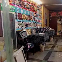 ����һ�����Գ��ǡ���̰�ֳ�����ƽ�������ƺ�Ϯ������