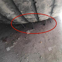 ײ��а������һ��λ�ſڣ�4����10����̥���������ƣ�