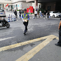 ��ƿ��ˤ��7���к��������ԣ���������Ȼ��������Ͷ���ҽԺ��