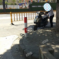 �л���·�˱��Աߵ�������ӣ�װ�����˵ĵ�һ��ײ����������ײ��