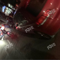 ��ˮ·�Ĳ���С��������·��һ����ƿ��������ײ�������Ѿ�������