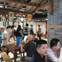 ��ֱ��������ͷ���տ��У������ϵ��ӵ�ζ������������