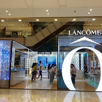 Ǿޱ̽��|���˰�����С��Ů������ ����ط��������ޢ������