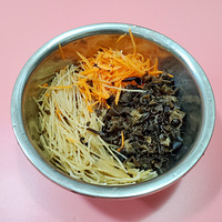 ��һ�γ��Բ�һ���ķ�˿���������óԵġ�