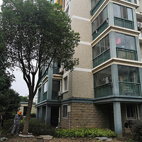 �����˶�С�����������������£������ɷ���ᱻ׷���������Σ�