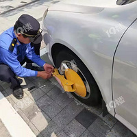 ���ں�����·��ͣ������һ������Ϣ��һ����������Ϣ����