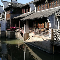 ���׵��ºӣ����˴����ǵ���Ӱ���ƺ���Щ����