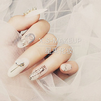 ���˺�����ױѧУ