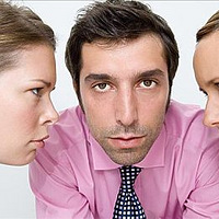 ���Ƿ񲻸ҵ��ڽ��������ڽ������죬���ţ������־壿ͻ��ƿ��