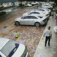 5���ޱ���ײ�������أ���ʱ�⹫���ں󷽣�