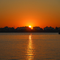 �ճ������ݺ���������Ϻ��Ƴ�