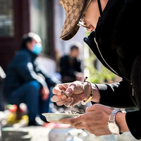 �º�÷����Ӱ����������Χ��Ʒ����