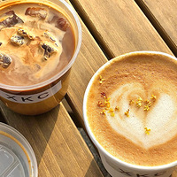 ��һ����ʳ�ֲݡ������ºӱߵı��ؿ��ȵ�