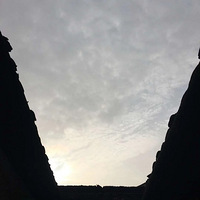 б �� �� ��