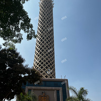 �Ӱ������λ����ˣ�����һ����Ƭ����æ�ش�����