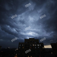 �����ļ��ˣ�ĩ�ո���������籩�����磬Ҫô����Ҫôһ������