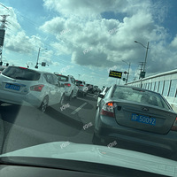 ����߼��ϰ�ˮ���ײ�����泵�����˲ţ���ʵ���ҿ���һ�ѡ�