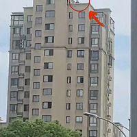 ������ʿ��Ů�ѳ��ܺ��벻����17¥����50�׸߿յ�����ʱ�٣�