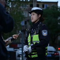 �������У�ſڵġ��ڴ�ͣ���������˽��¡�