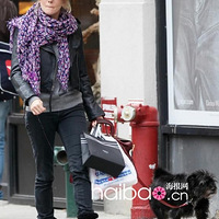 �����϶���δ����ѩ��ѥUGG�ȳ�����Ϯ��