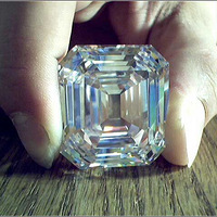 ��ʯ���\"����\"�͹�â����Ĺ���