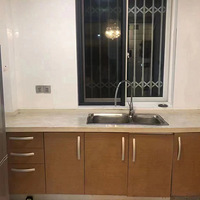 ����ֱ�����绨԰��������������һ��̨