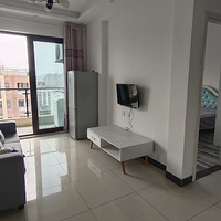 ����ѧ����װ��һ�ң��ﳯ��ͥ��װ�����ҳ��⣬���н��